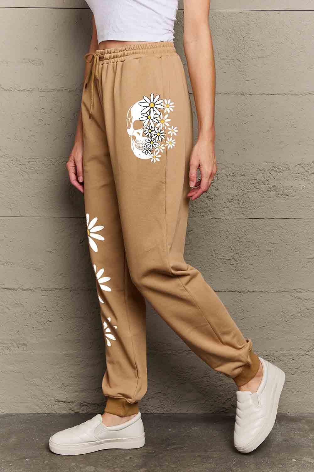 Simply Love Simply Love Full Size Drawstring Flower &amp; Skull Graphic Long Sweatpants