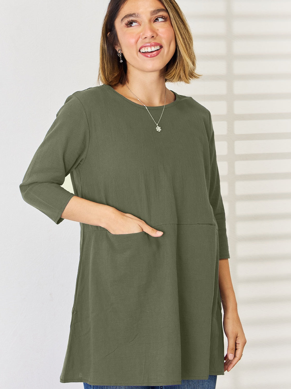 Pocketed Round Neck Half Sleeve Blouse